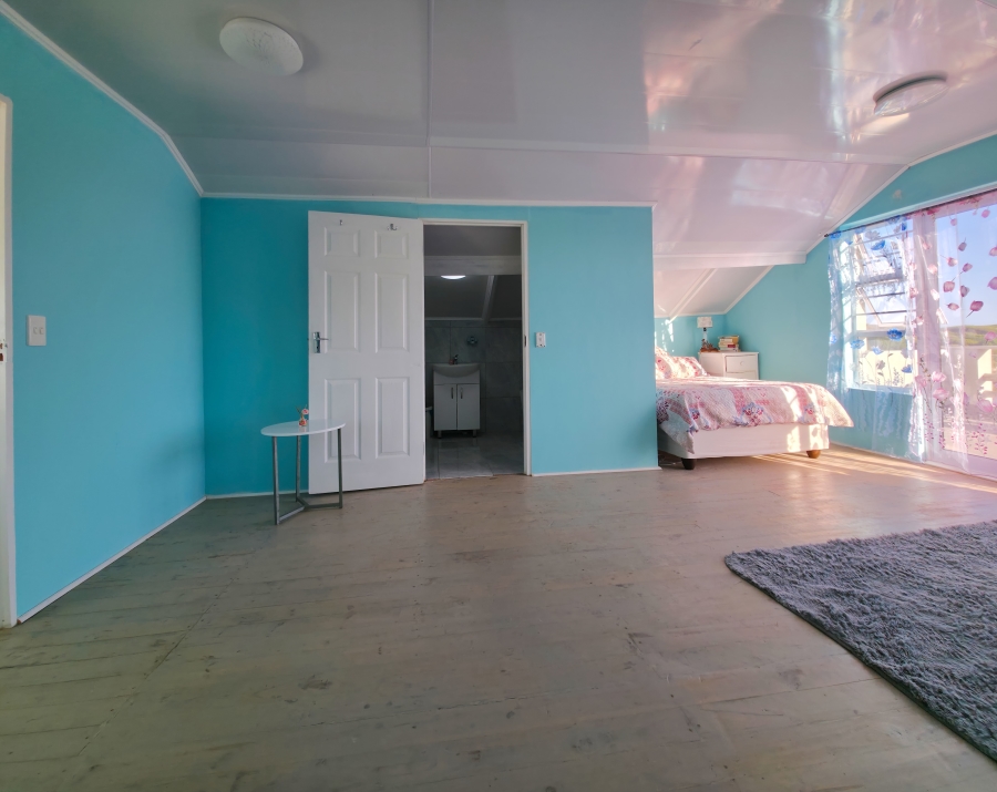5 Bedroom Property for Sale in Hawston Western Cape